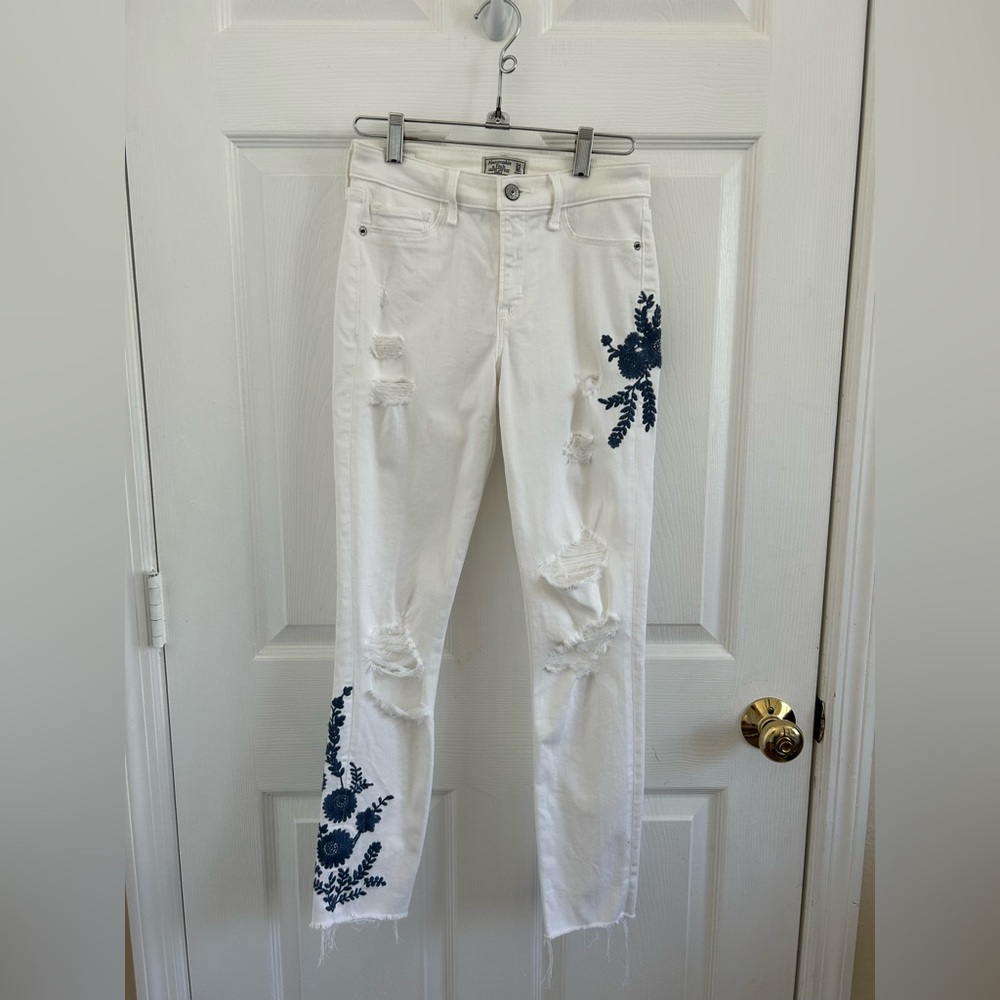 Abercrombie Harper Embroidered Ankle Jeans